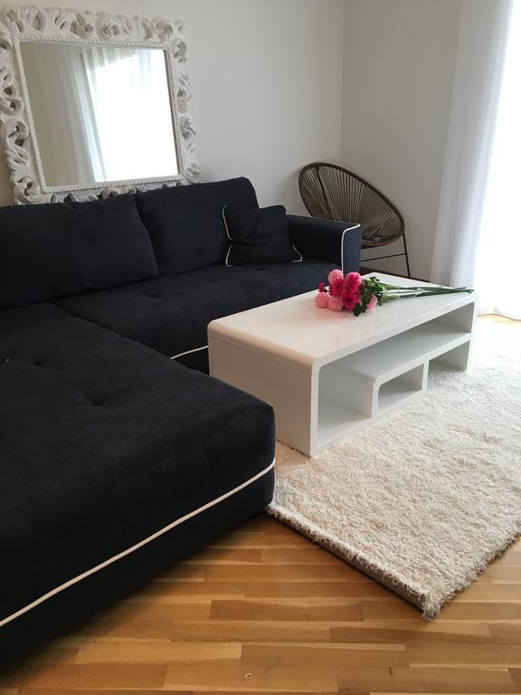 Luxury Apartments Trend Μπούντβα Εξωτερικό φωτογραφία