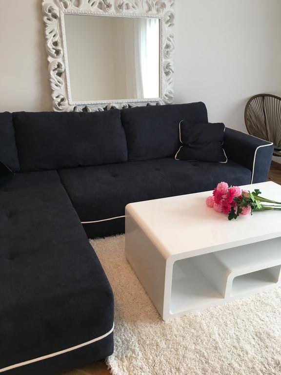 Luxury Apartments Trend Μπούντβα Εξωτερικό φωτογραφία