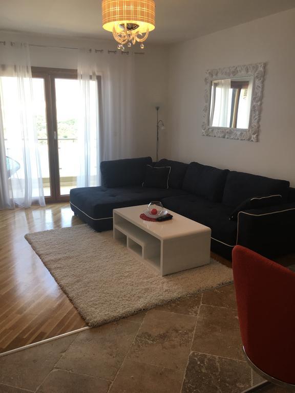 Luxury Apartments Trend Μπούντβα Εξωτερικό φωτογραφία