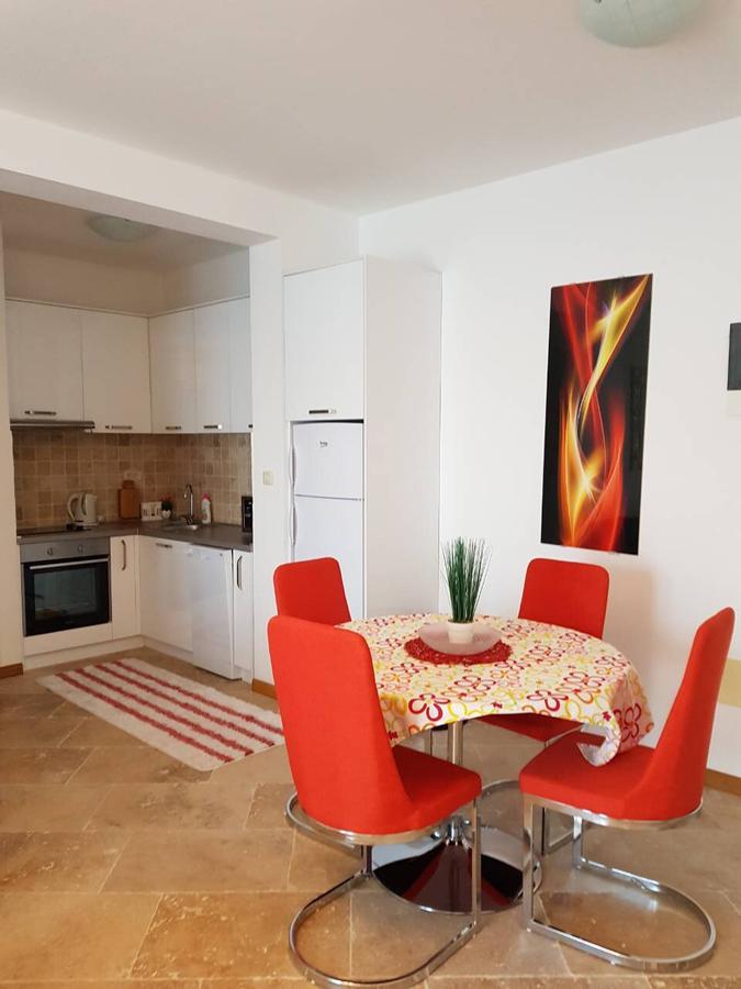 Luxury Apartments Trend Μπούντβα Εξωτερικό φωτογραφία